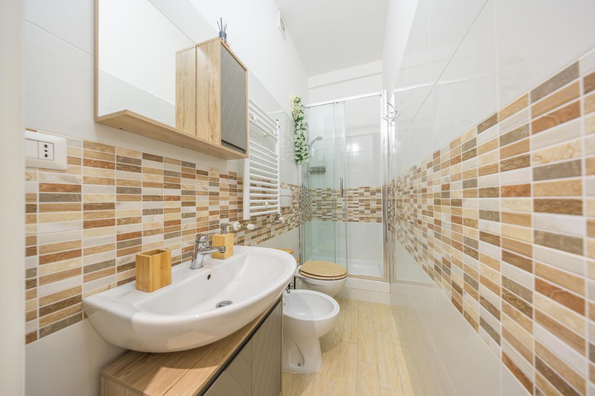 Apartment Bilocale Indipendente Con Terrazzo Esclusivo A Due Passi Dalla Metro Di Roma Rome